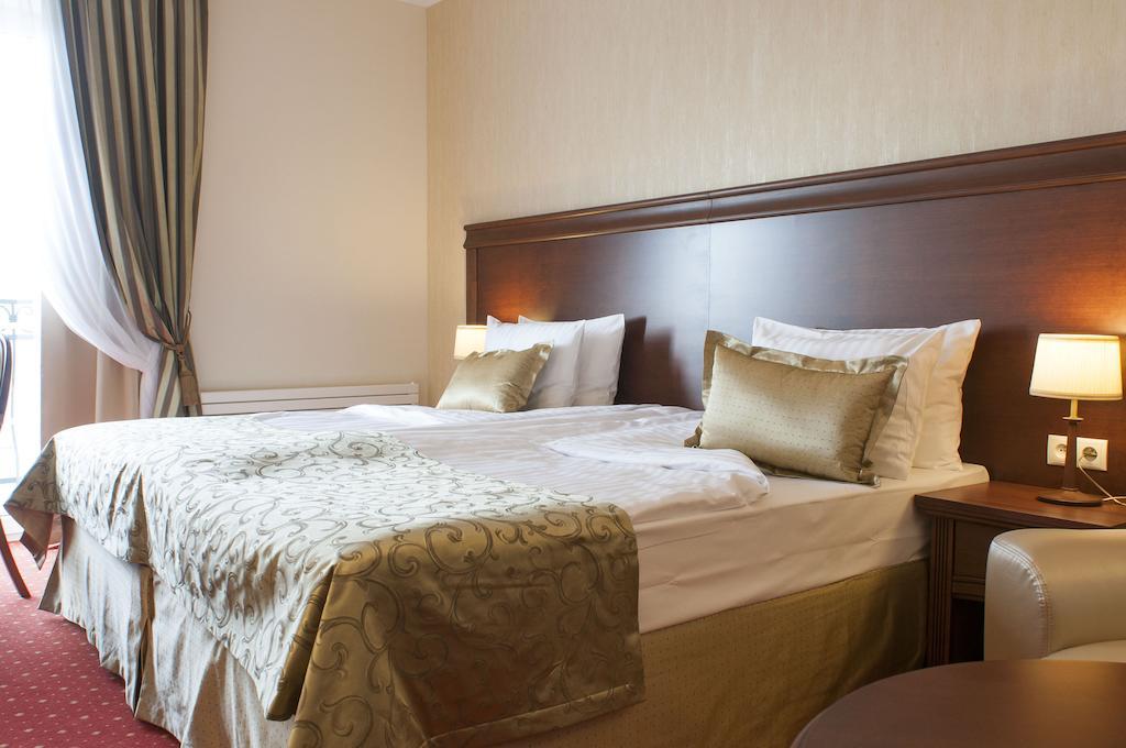 Hotel Splendor Бабиче Нове Экстерьер фото