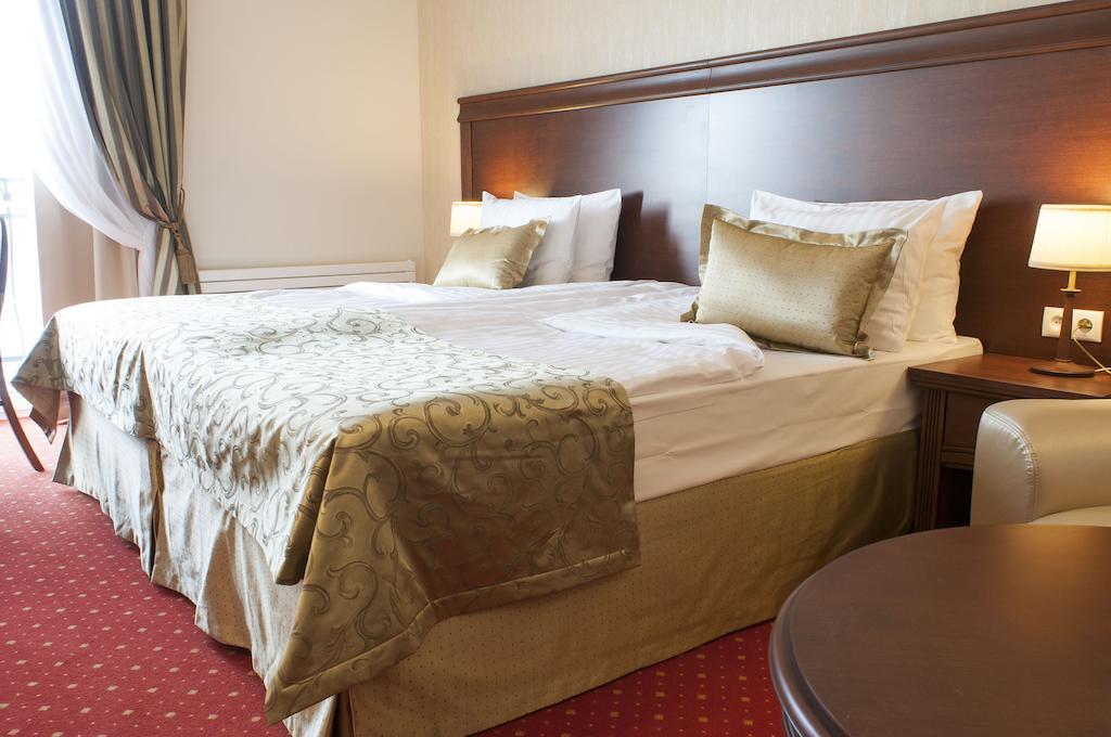 Hotel Splendor Бабиче Нове Экстерьер фото
